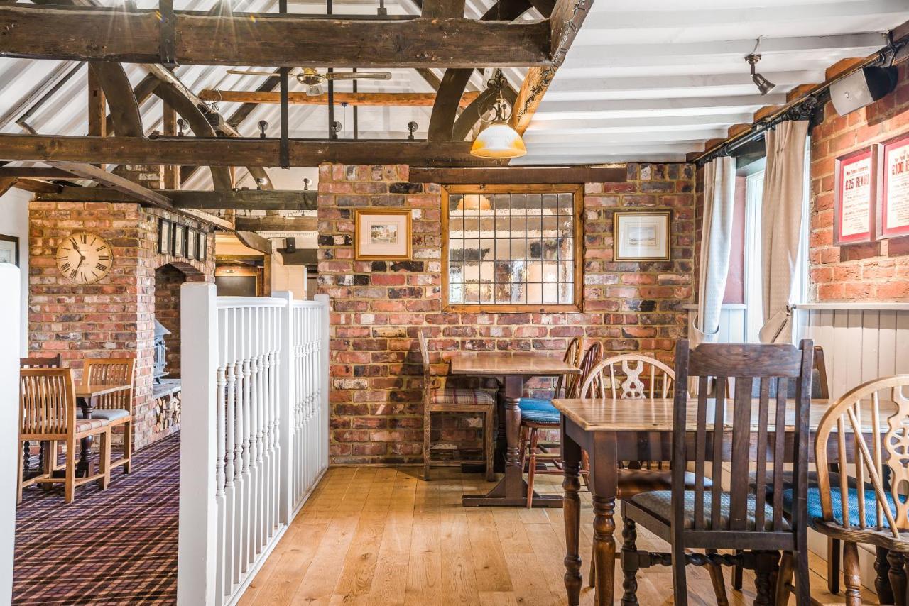 The Walhampton Arms Bed & Breakfast ลีมิงตัน ภายนอก รูปภาพ